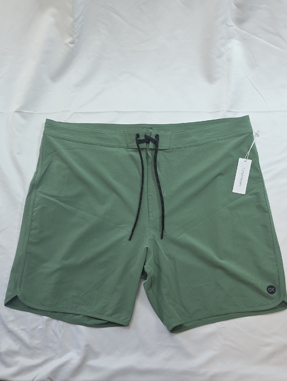 NWT Men's Outerknown "ALL TIME SCALLOP TRUNKS" in color Briar Green Size 40"x18"